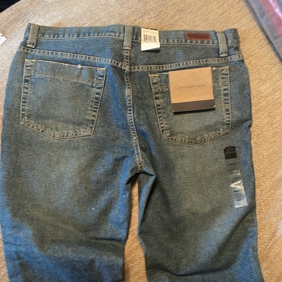 Calvin Klein cropped jeans, size 14, cuffed at the bottom, 23” inseam. - Picture 5 of 5
